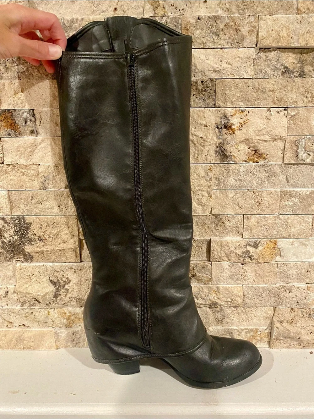 Fergus Women’s Tall Black Knee-High Riding Boots, Slouchy, size 9